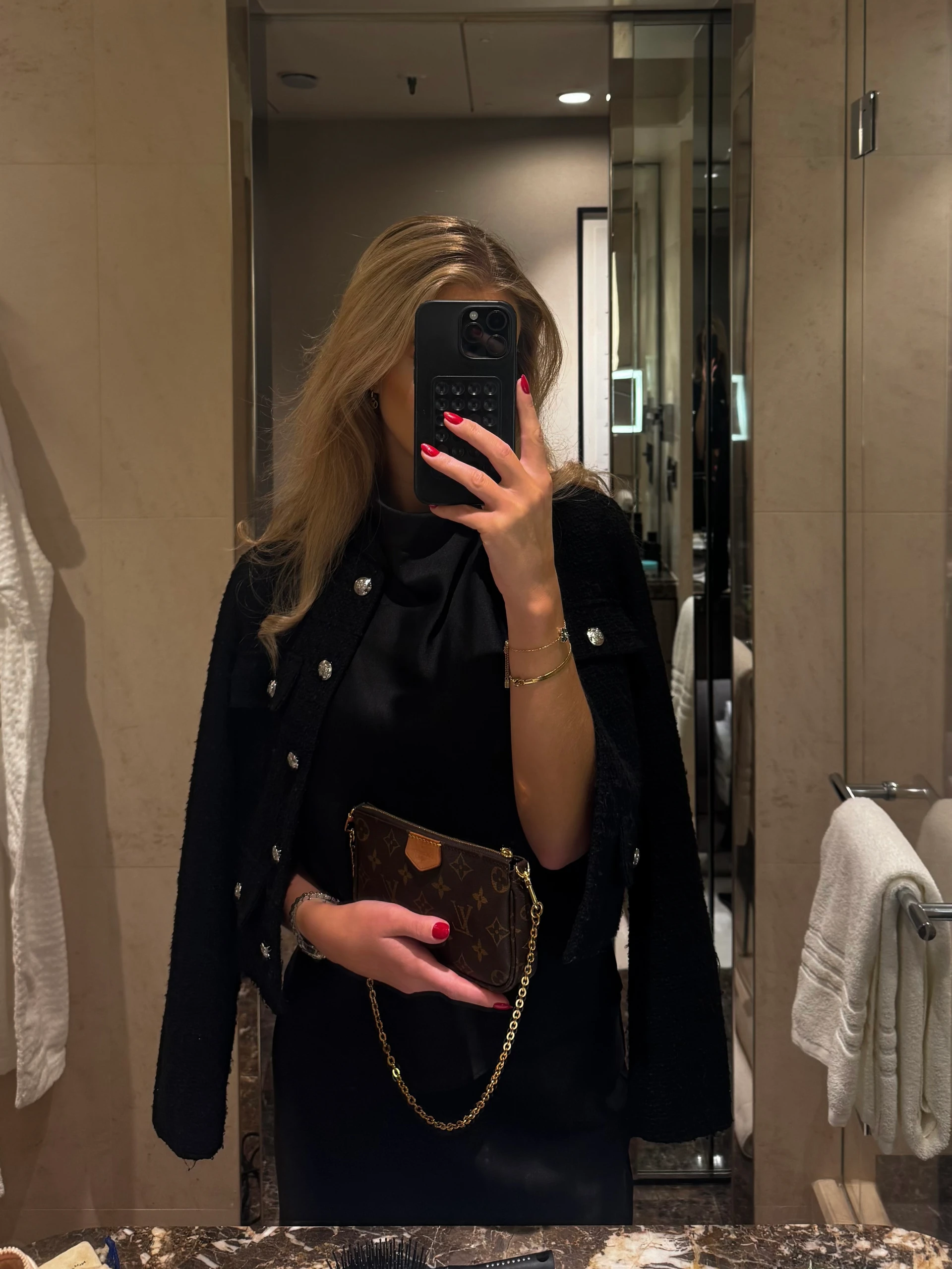 Pavyllon London — 1 of 7